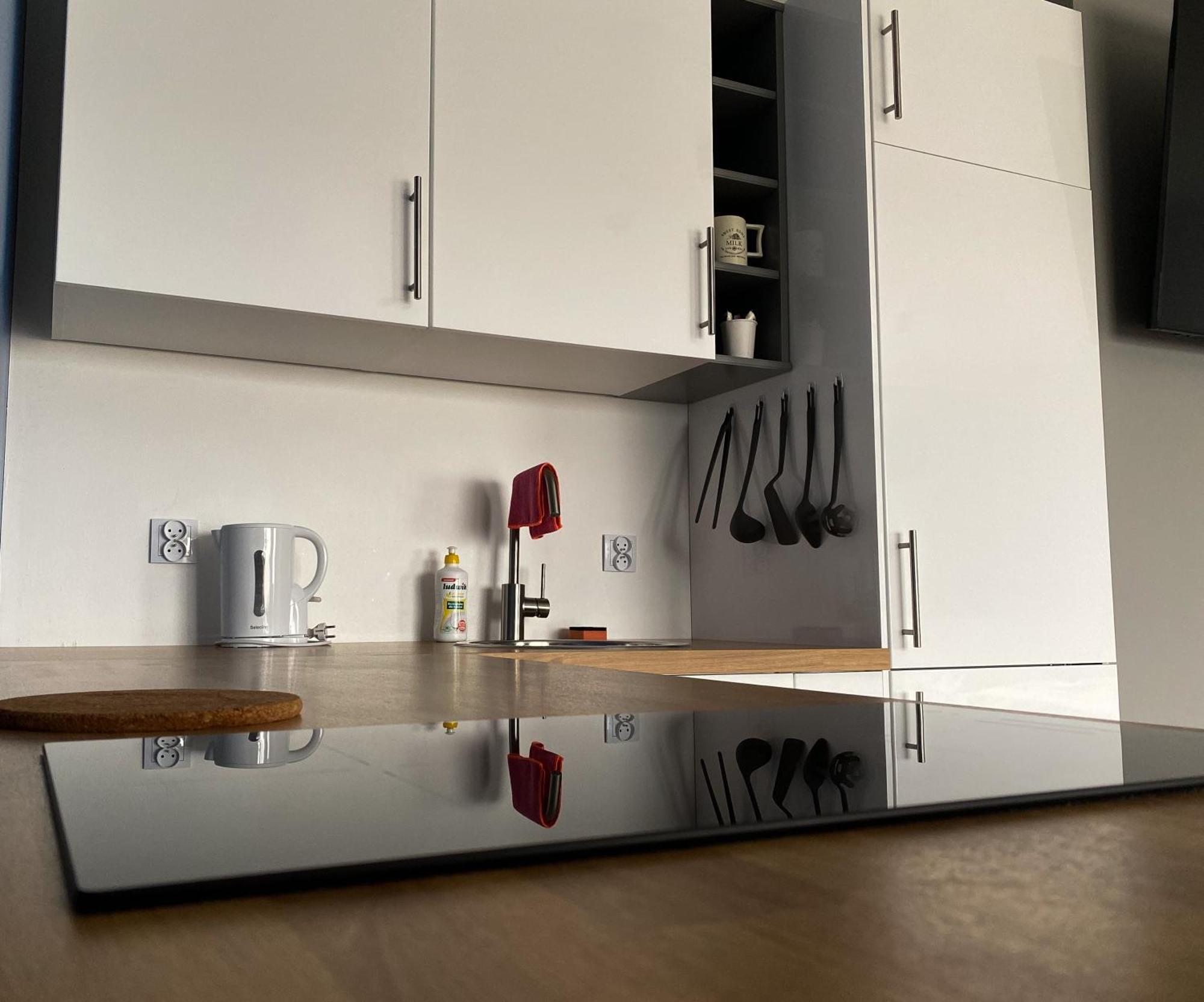 Tanie Noclegi Gliwice - Apartamenty Lowicka 28 Dış mekan fotoğraf
