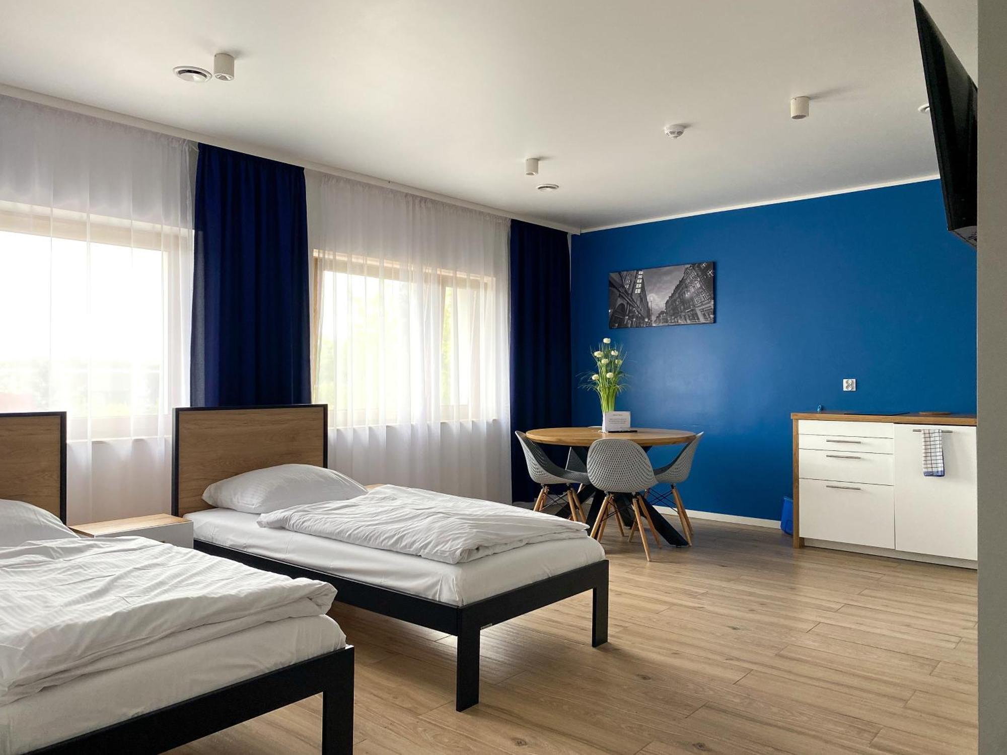 Tanie Noclegi Gliwice - Apartamenty Lowicka 28 Dış mekan fotoğraf